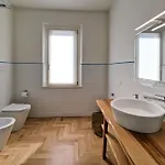 Pola - By Host Hero 3* Civitanova Marche