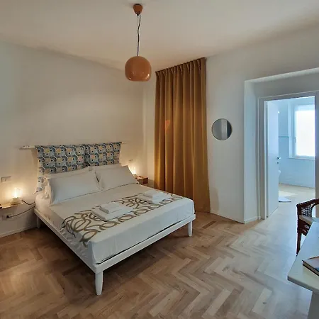 Pola - By Host Hero 3* Civitanova Marche
