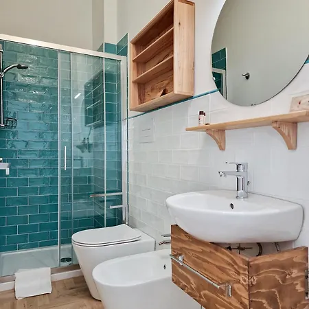 Pola - By Host Hero 3* Civitanova Marche