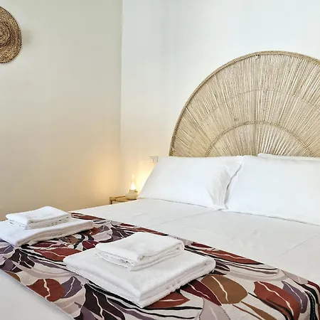 Πανσιόν Pola - By Host Hero 3*